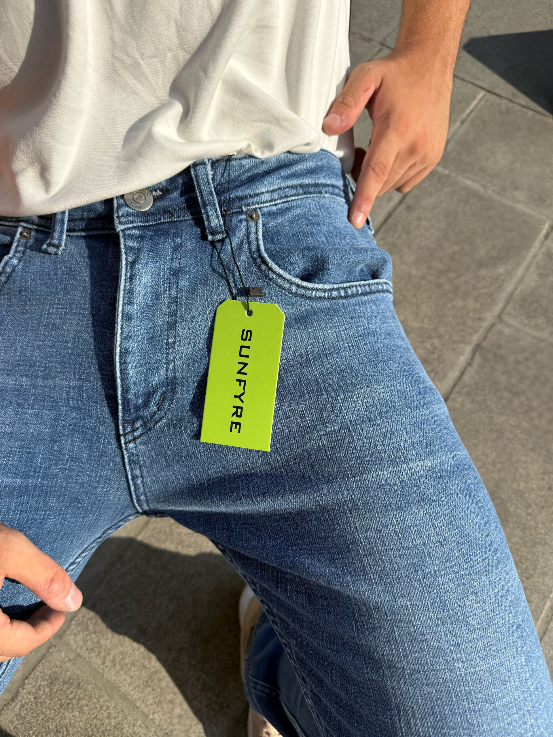 08AA367F-4A96-4E2B-A22B-53EE3F63F7B0